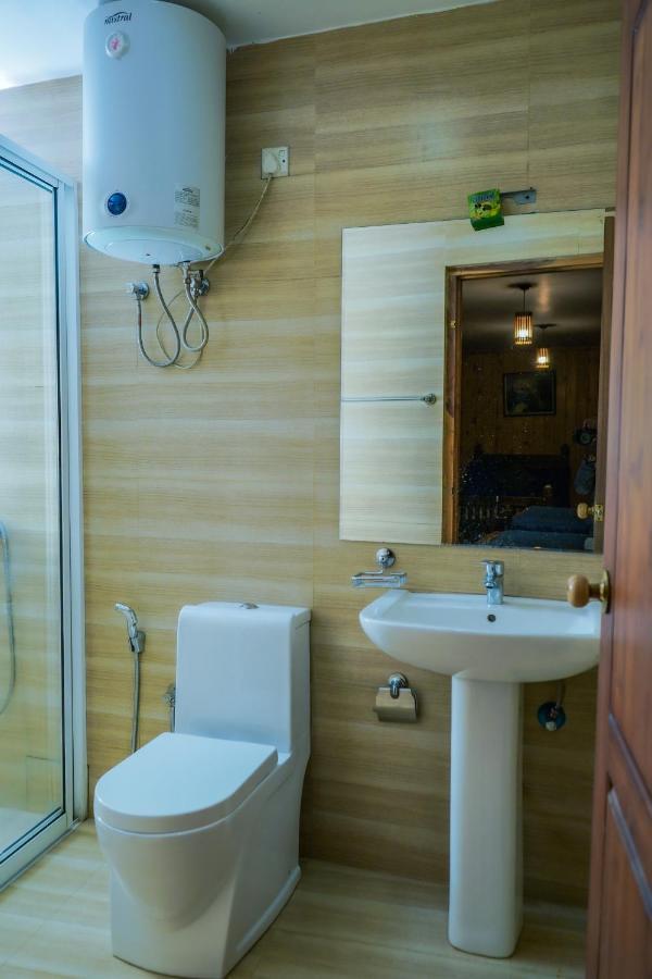Hotel Blue Moon Residency Nuwara Eliya Esterno foto