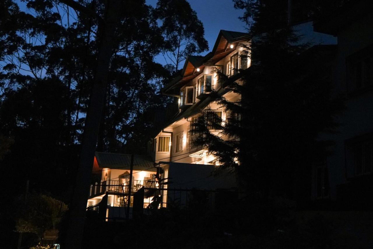 Hotel Blue Moon Residency Nuwara Eliya Esterno foto